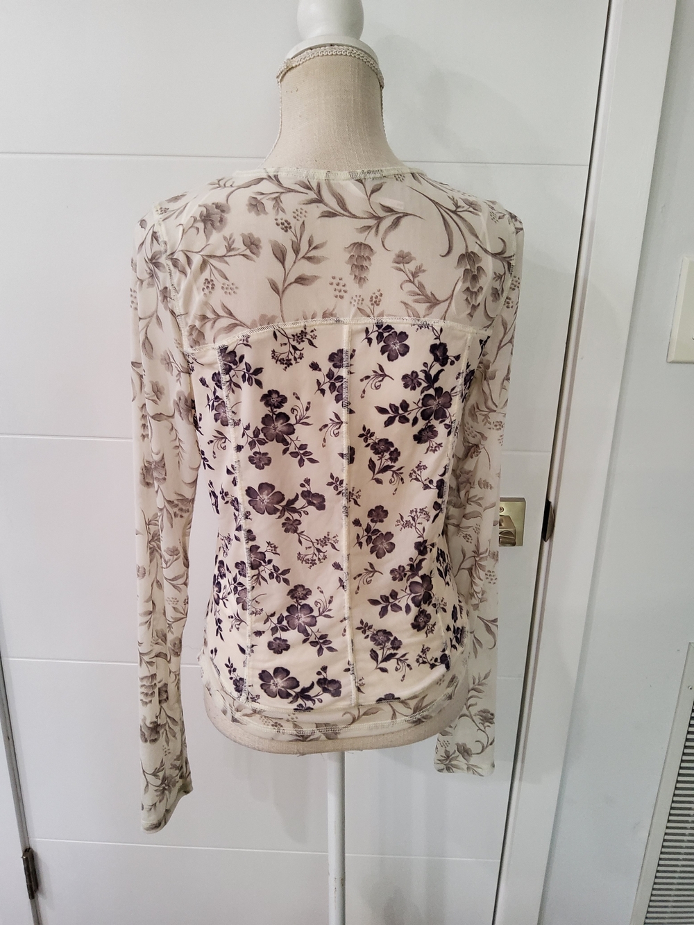 Free People Betty's Garden Long Sleeve Mesh Top Size XL - Picture 11 of 16